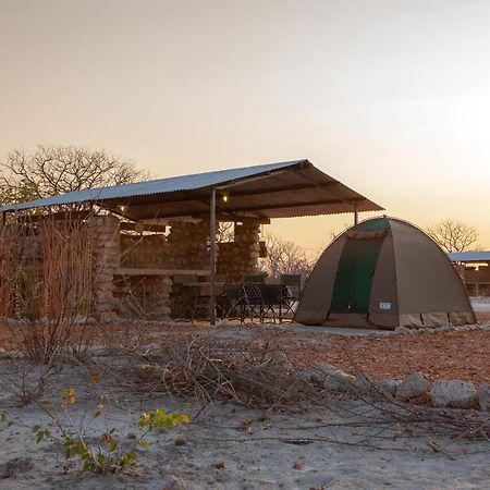 Etosha Trading Post Campsite Okaukuejo Exteriér fotografie